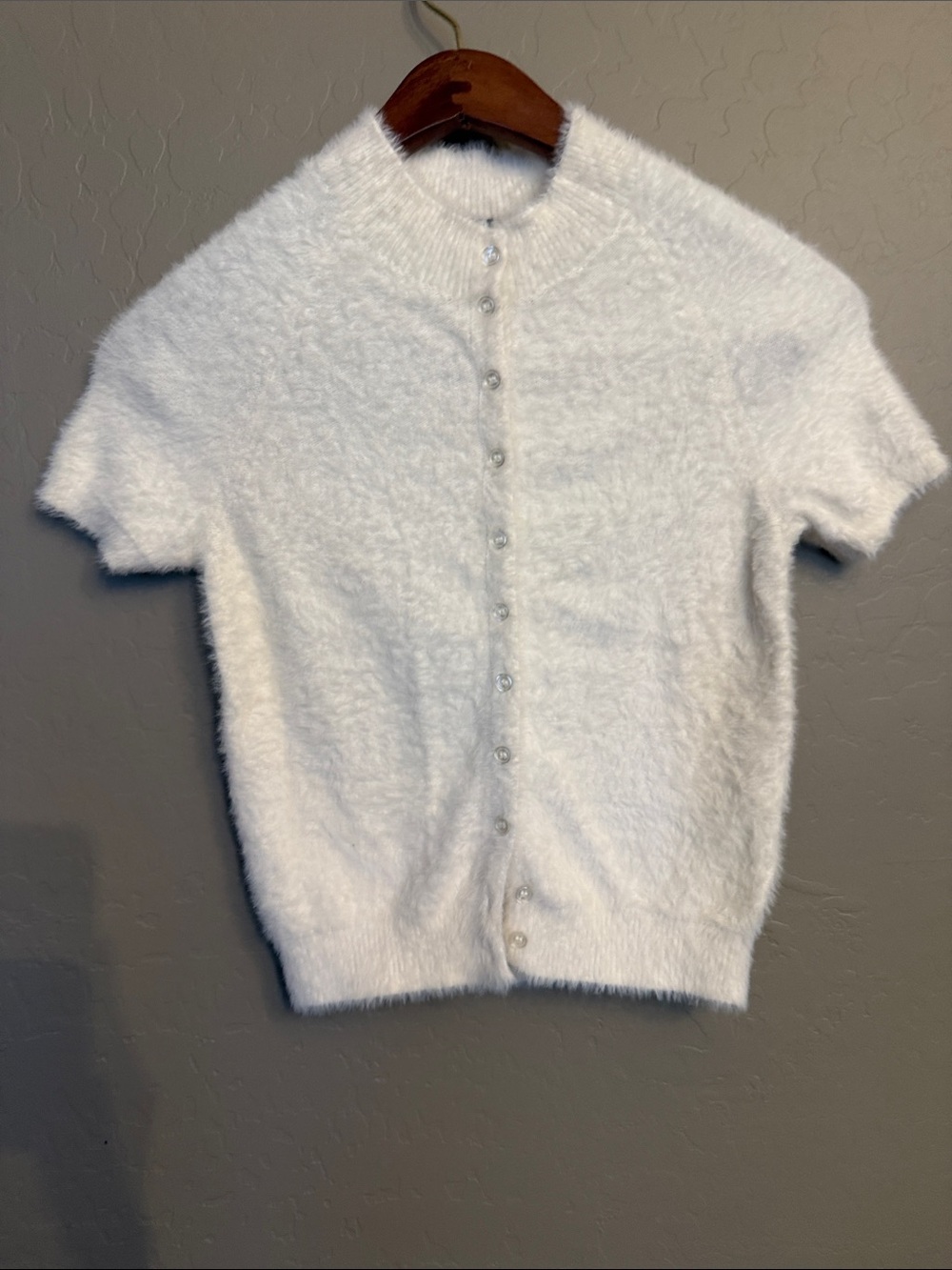 Anthropologie Eyelash Knit Short-Sleeve Button Cardigan in White (EUC)